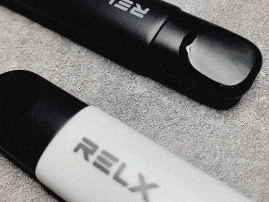 relx悦刻一代二代三代四代五代的区别